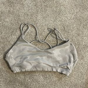 LOLE Gray Camo Sports Bra Small